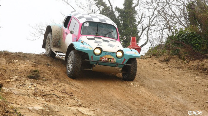la baja cox bugster aux 12 heures tout terrain de bordeaux sur le circuit de saint laurent d'arce
